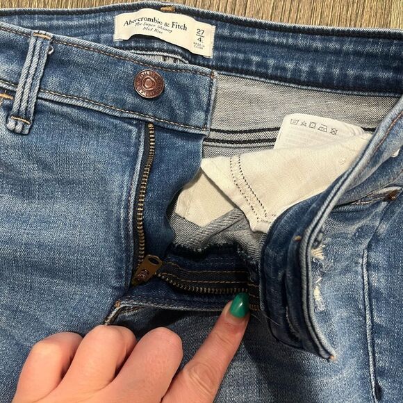 Abercrombie & Fitch The Super Skinny Jeans Mid Rise Ripped Medium Wash Size 27/4 - Picture 5 of 11